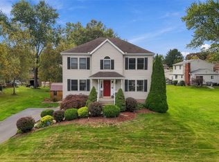 1129 Seneca Dr, Harmony, PA 16037