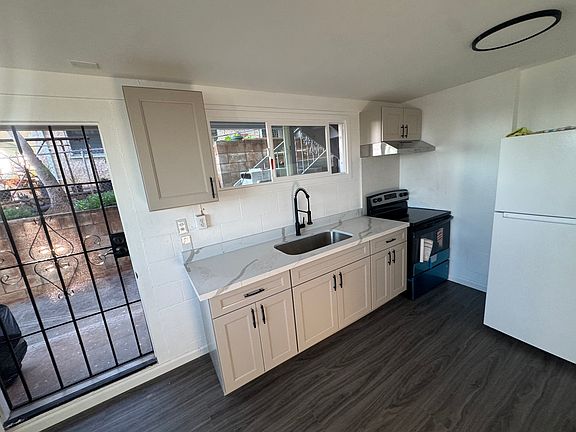 4th image of 3608 Aliamanu St #B
