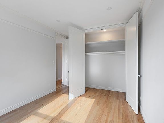 4th image of 624 W 207th St APT 44