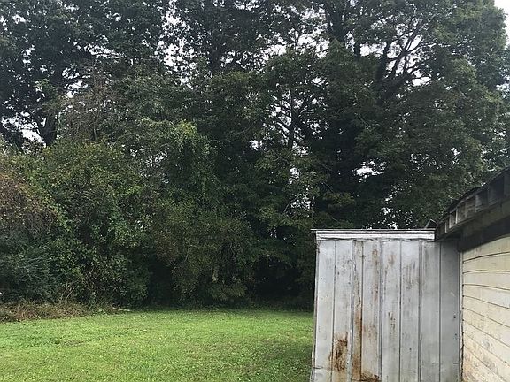 5th image of 28 Cart Wheel Ln