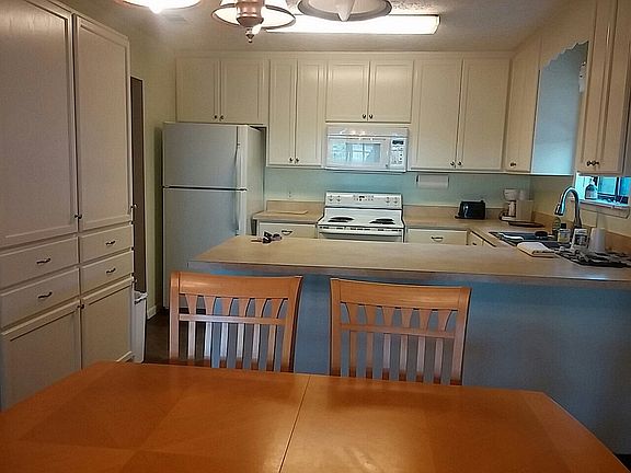 updated kitchen 