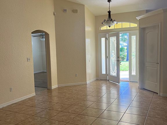 4th image of 1522 Tamah Blvd