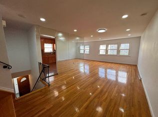 223-28 56th Ave #2F, Oakland Gardens, NY 11364