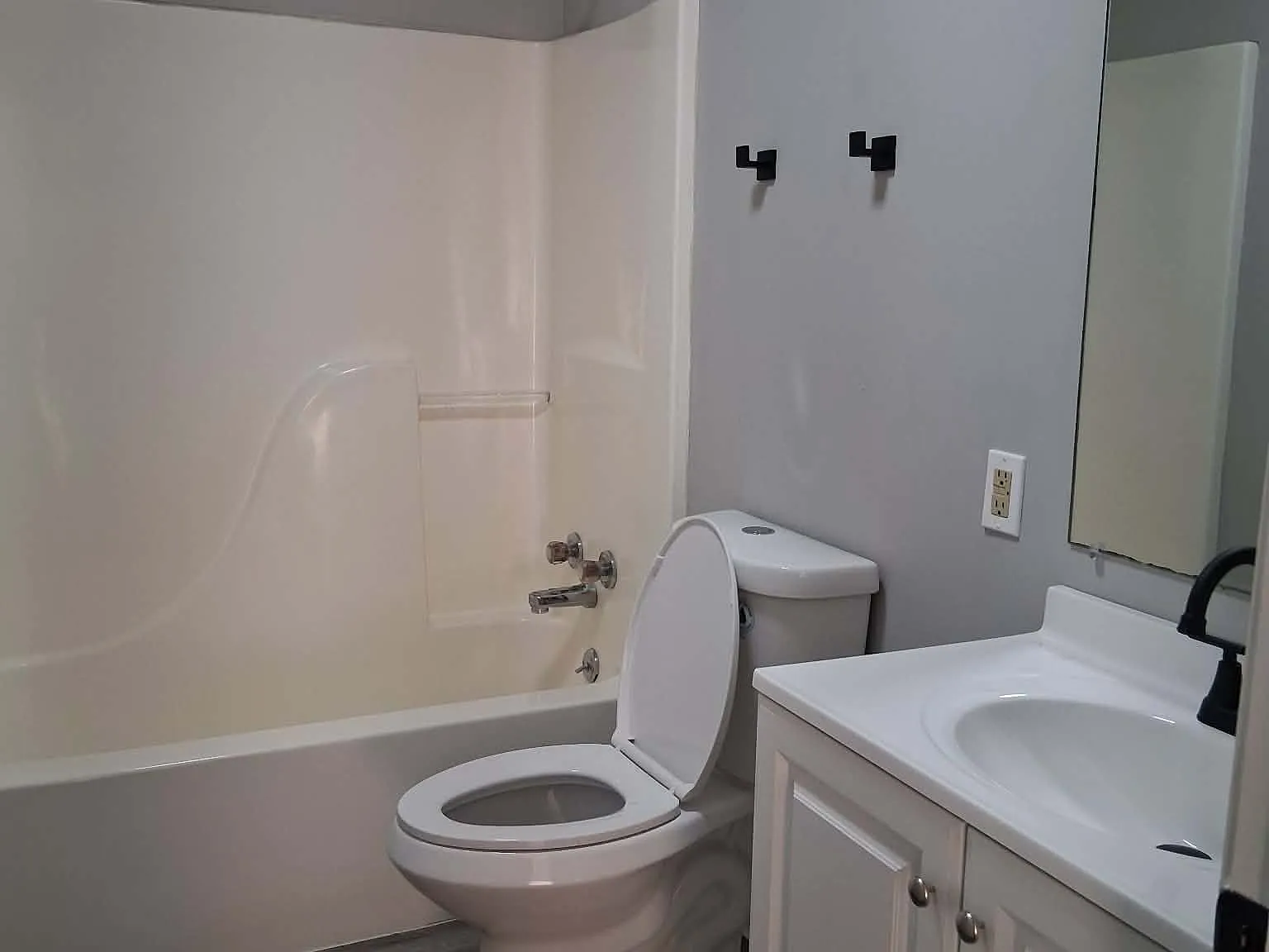 1262 Fairground Rd Brownsville - Unit 1 — Photo 3