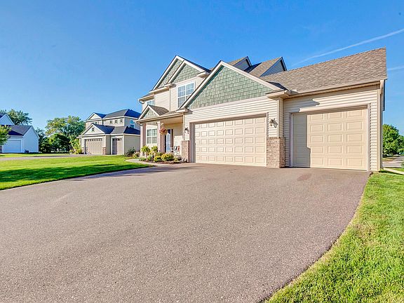 2nd image of 849 104th Ln NE