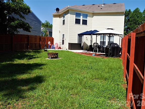 4th image of 9006 Red Clay Ln #137