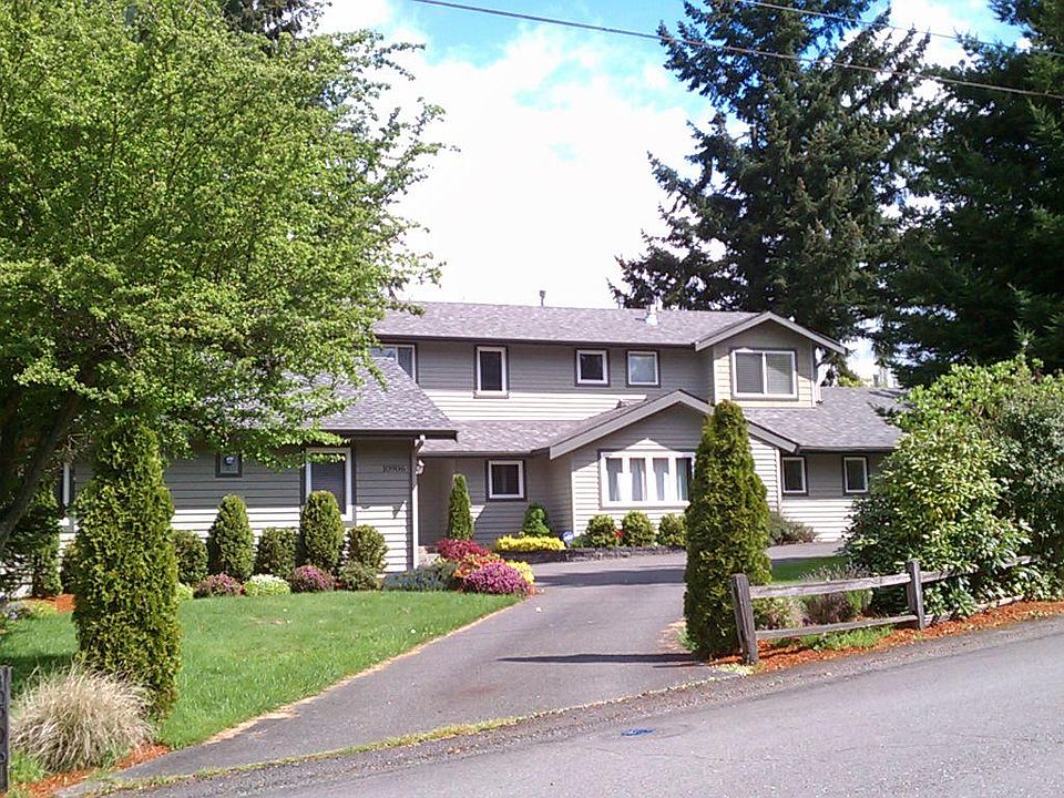 1st image of 10906 NE 18th St