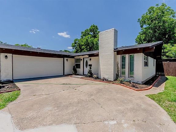 3rd image of 3039 Satsuma Dr