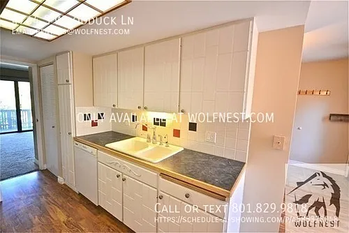 4764 S Woodduck Ln Photo 1