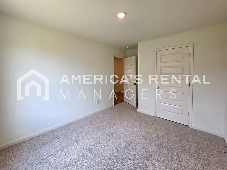 556 Saddlewood Bnd — Photo 18