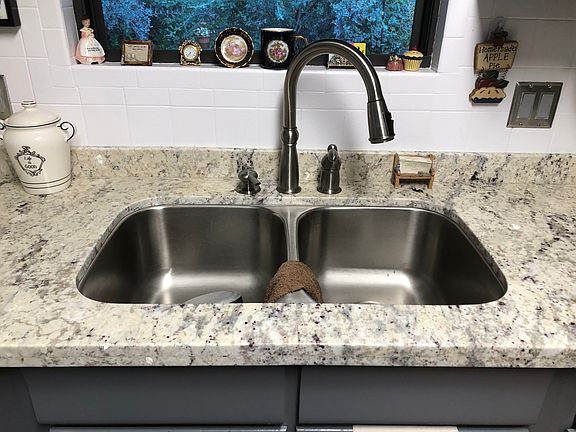 4th image of 2590 Sandia Dr