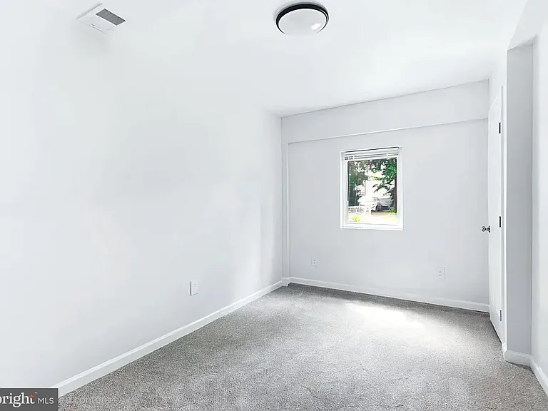 440 Delafield Pl NW — Photo 22