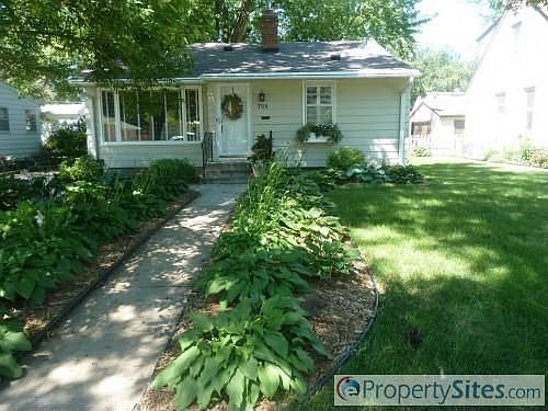 2nd image of 3318 McKinley St NE