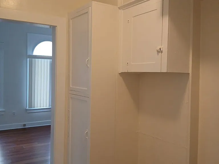 314 S Catalina St — Photo 15