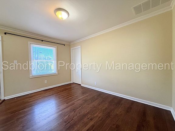 4th image of 2619 S Winston Ave