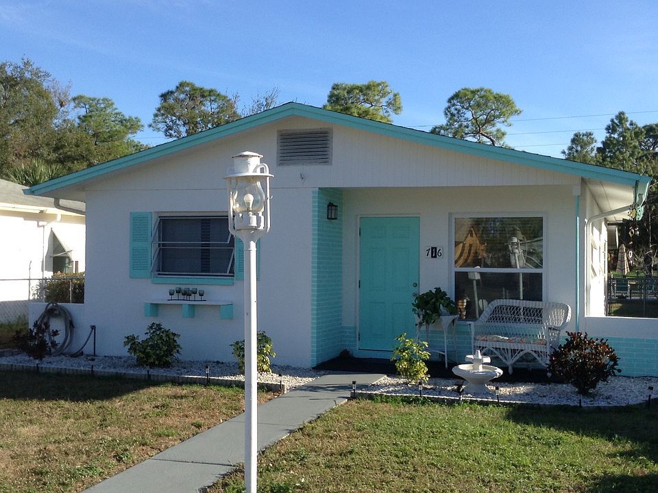 1st image of 716 71st Ave N