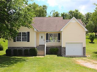 137 Phillip Dr, Springfield, TN 37172