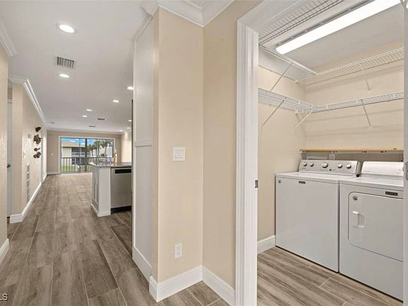 3rd image of 4541 SE 5th Pl APT 207