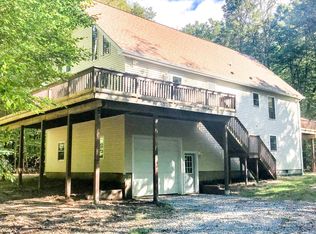 122 Horizon Dr, Greentown, PA 18426