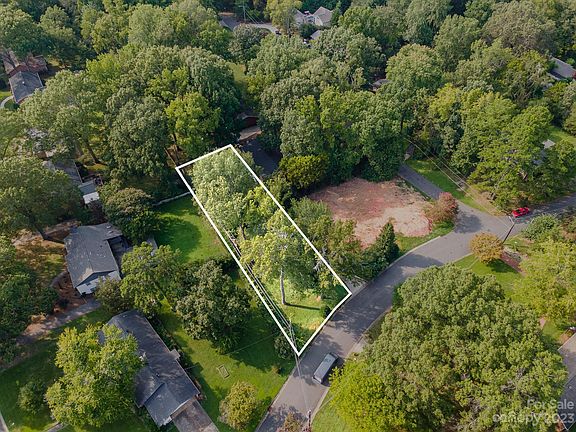 2nd image of 3010 Parkstone Dr