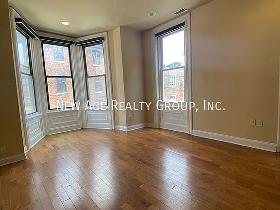 2nd image of 1937 Spring Garden St #B