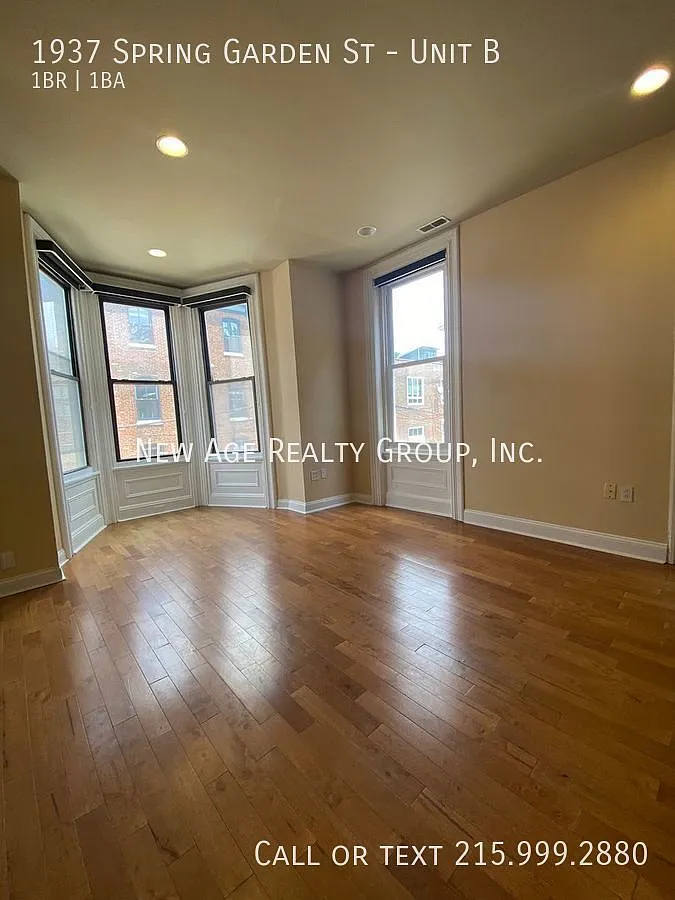 Building Photo - 1937 Spring Garden St #B