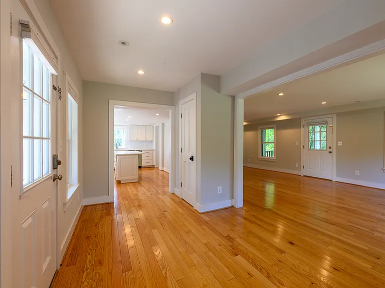 4555 Old Tavern Rd — Photo 3