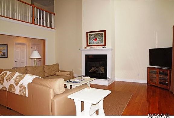4th image of 226 Marina Dr