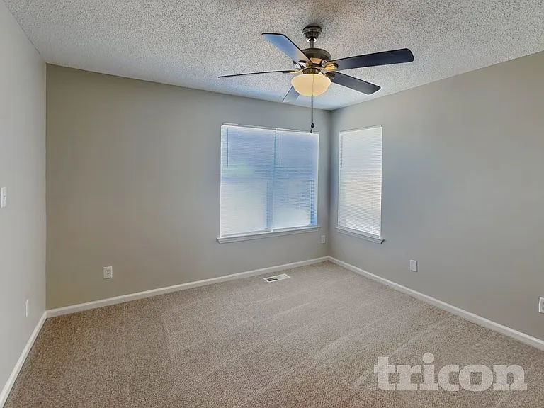 11136 White Stag Dr — Photo 6