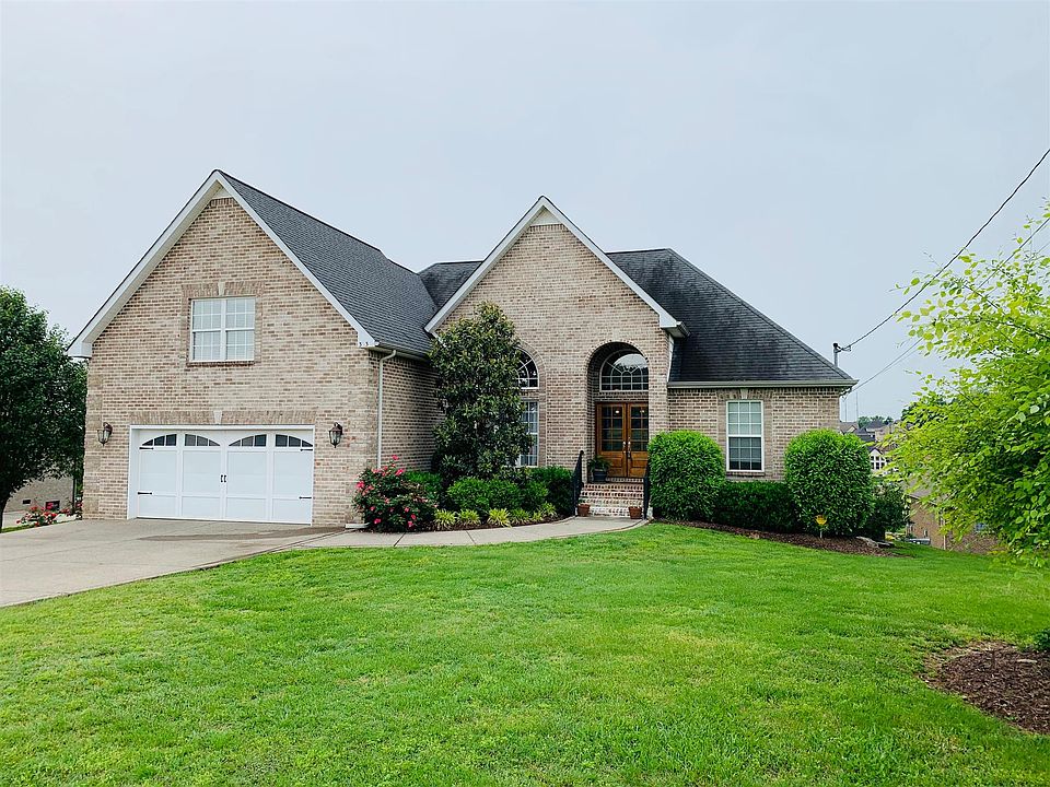 1st image of 303 Bonifay Dr