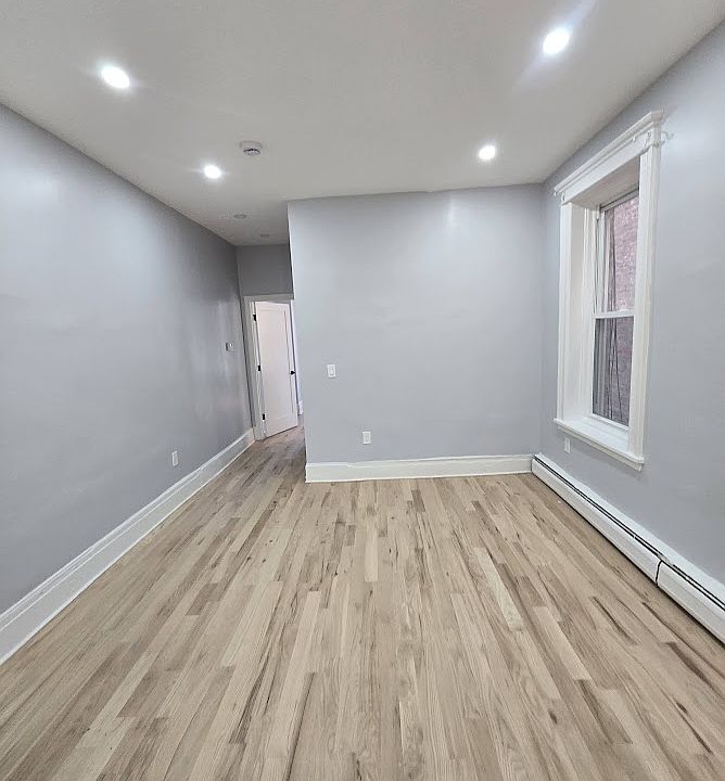 1st image of 81 Bostwick Ave #1RA