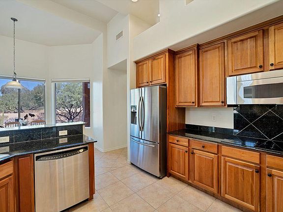 4th image of 6737 N Corte Calabaza