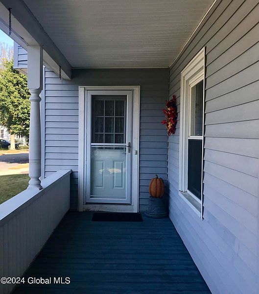 3rd image of 98 Sanford Street