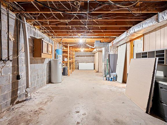 5th image of 2142 Brick Church Rd
