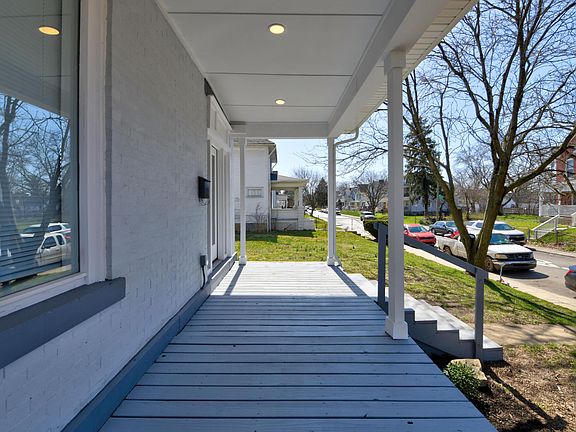 4th image of 166 Midland Ave