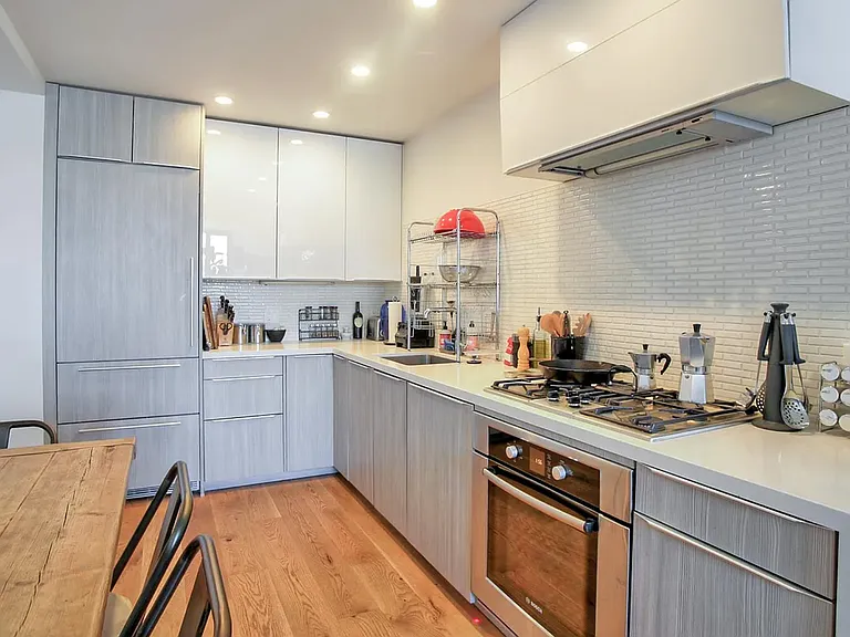 300 Ivy St #511 — Photo 8