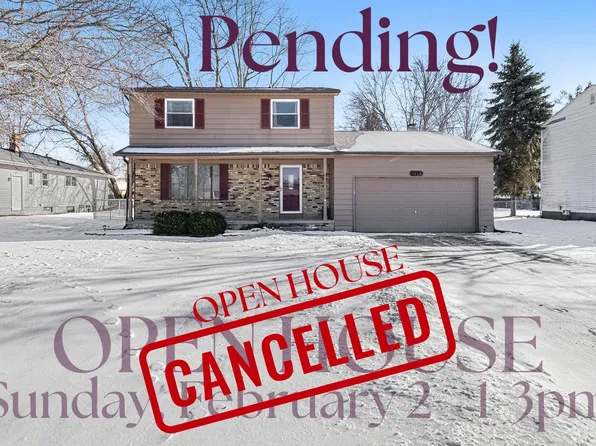 1342 Greenview Dr, Grand Blanc, MI 48439