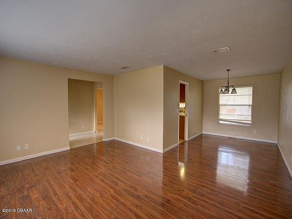 5th image of 825 Candlewood Cir