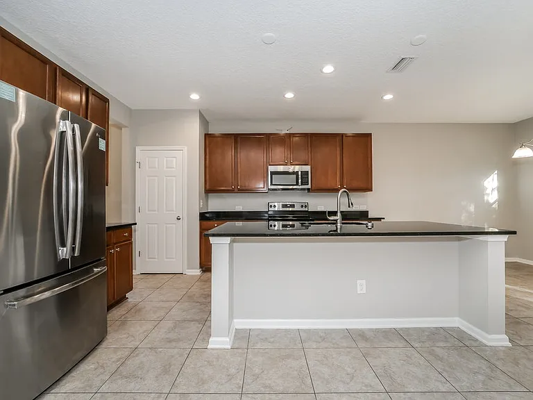 1606 Creek Point Blvd — Photo 6