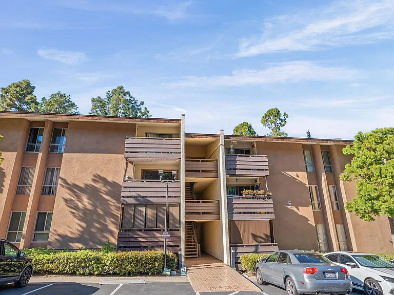 1621 Hotel Cir S #E103 — Photo 32