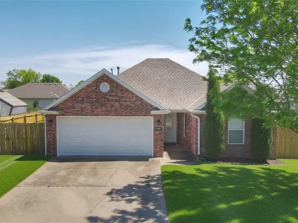 550 Bonanza St, Centerton, AR 72719