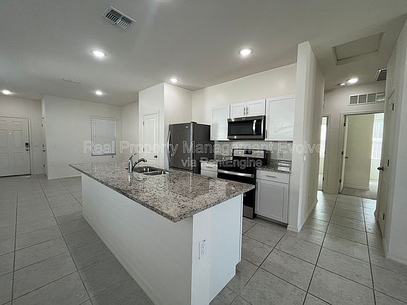 4th image of 4722 N 194th Dr