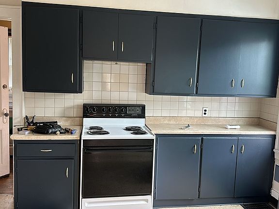 2nd image of 1624 N Goodman St #1