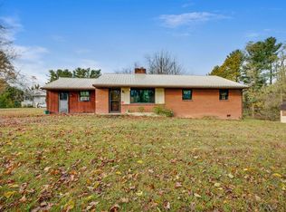 911 Cumberland St, Marion, VA 24354