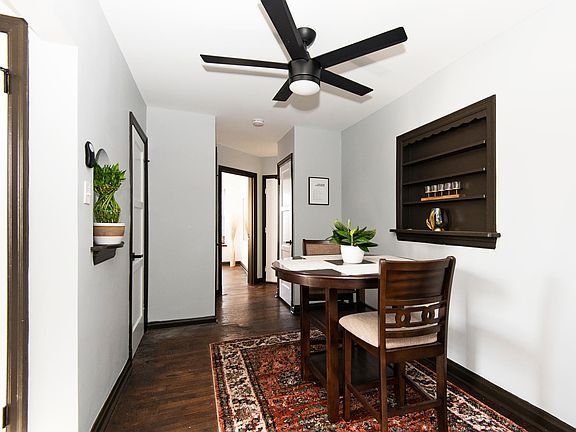 5th image of 4617 Jamieson Ave #2S