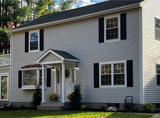 7 Adams Rd, Bloomfield, CT 06002