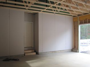 1 Fox Run, Easthampton, MA 01027