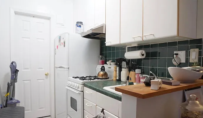 Rented by Compass | media 9