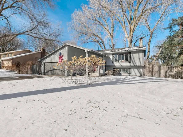 1908 E Manor Blvd, Burnsville, MN 55337