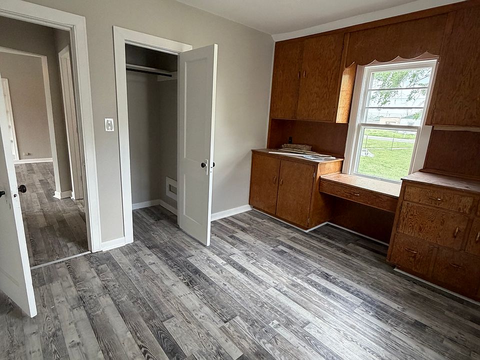 2nd image of 1904 Home Cir